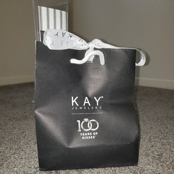 Kay's Necklace - Picture 4 of 4